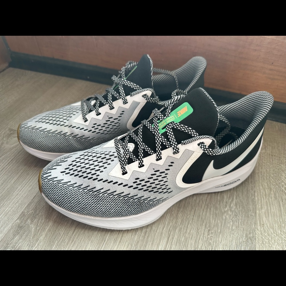 Nike Zoom 12 men’s.